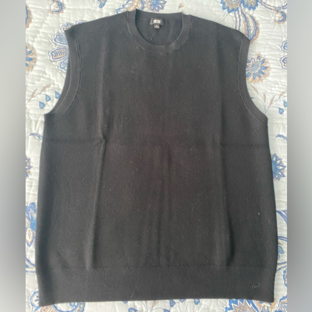 Uniqlo knitted vest, crew neck, size M, black, NEW